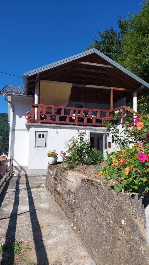 Apartman Mely Kulen Vakuf Exterior foto