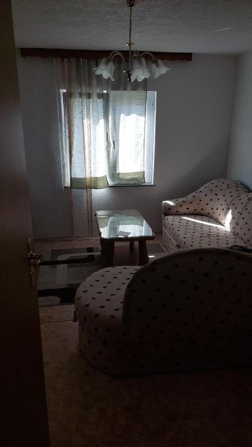 Apartman Mely Kulen Vakuf Exterior foto