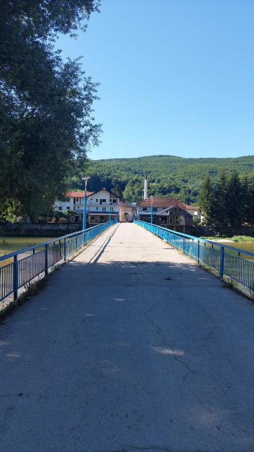 Apartman Mely Kulen Vakuf Exterior foto